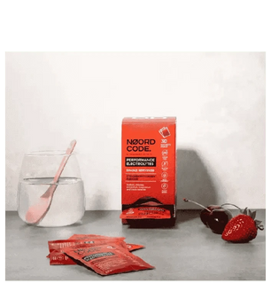 Buy NoordCode Performance Electrolytes Strawberry Cherry Single Servings at LiveHelfi